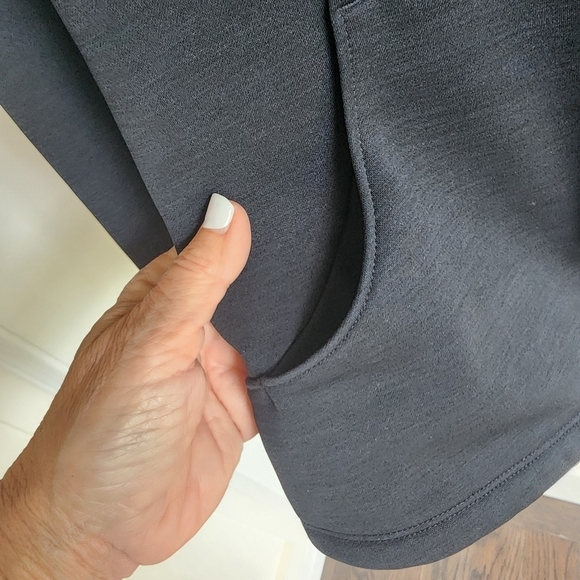 Cloudveil ladies hooded active wear zipup jacket Black ladies Medium - Picture 5 of 12